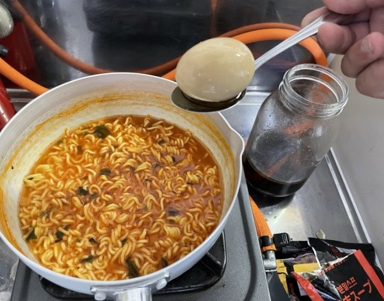 <苫小牧店>部屋とTシャツとクモ