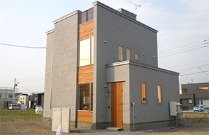 無垢の質感が心地よい屋上庭園のあるお家！