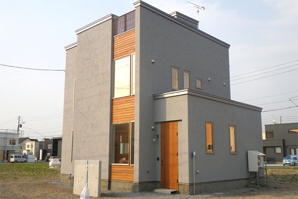 無垢の質感が心地よい屋上庭園のあるお家！