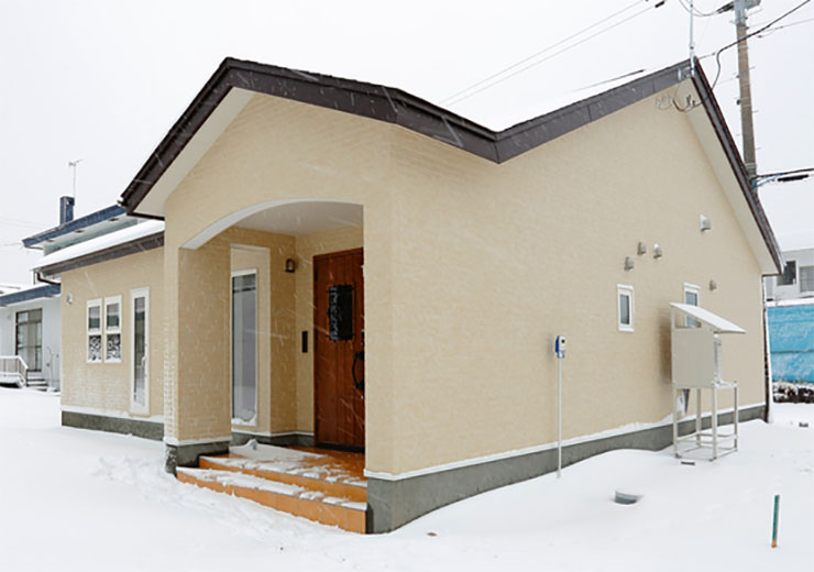 やさしい色合いの平屋のお家！