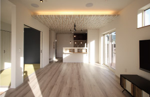 こだわった照明とインナーテラスがあるお家