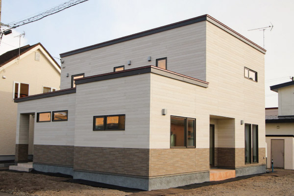 こだわった照明とインナーテラスがあるお家