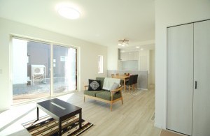 明るく開放的なリビングと収納が充実したお家