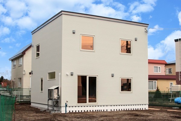 こだわりの内装とおしゃれな見せ梁のあるお家