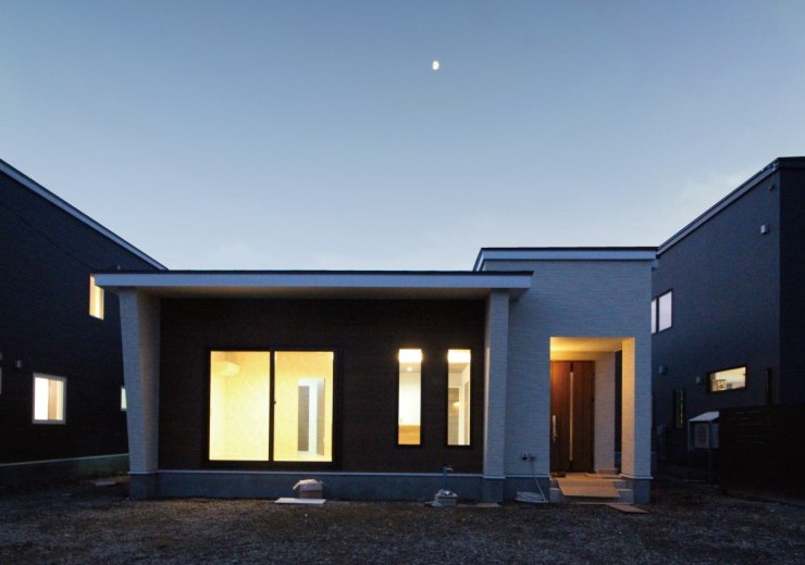 間接照明が美しい平屋